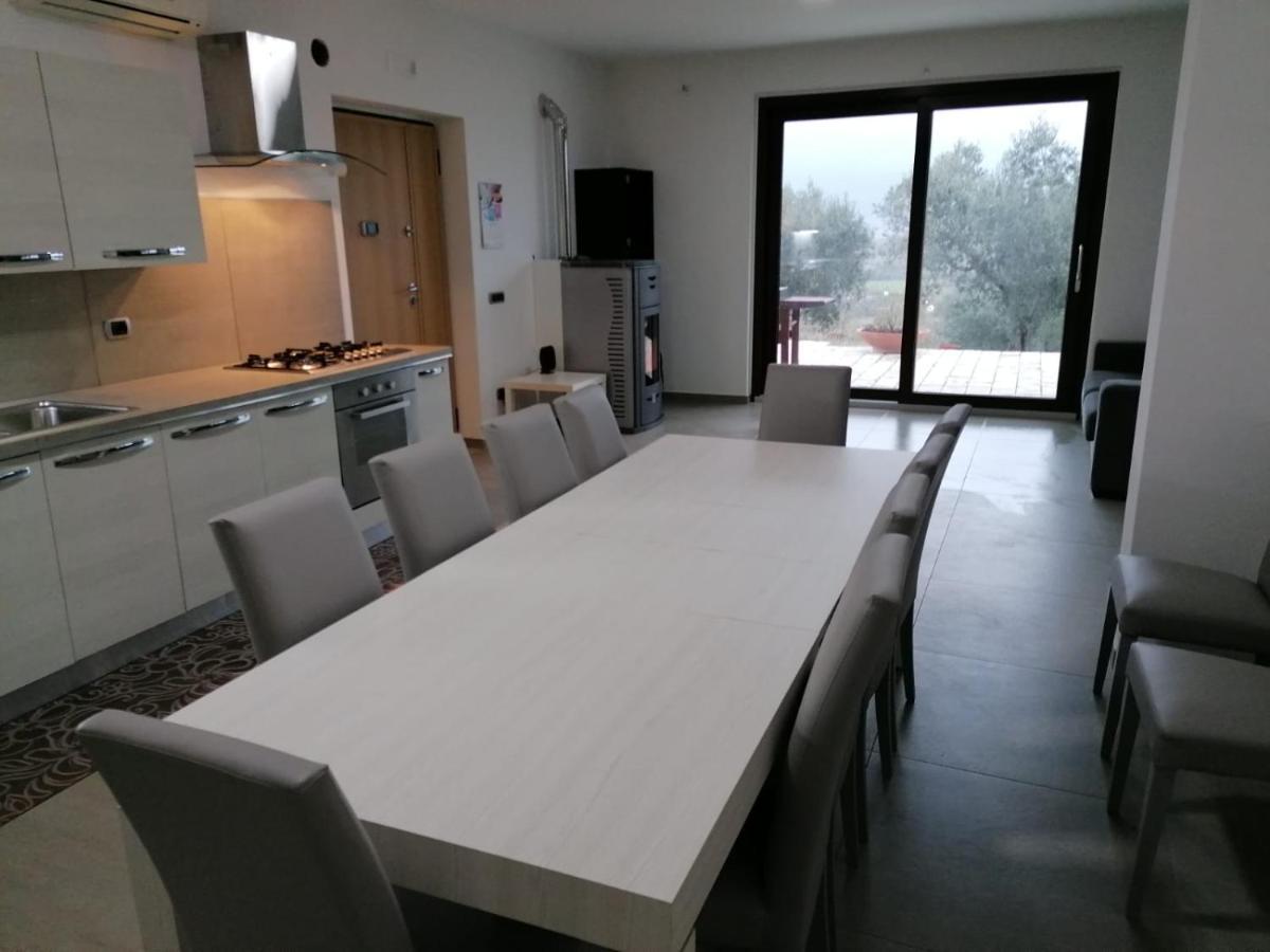 Villa Santoro Ai Tre Ulivi Con Piscina Privata Caiazzo Eksteriør bilde