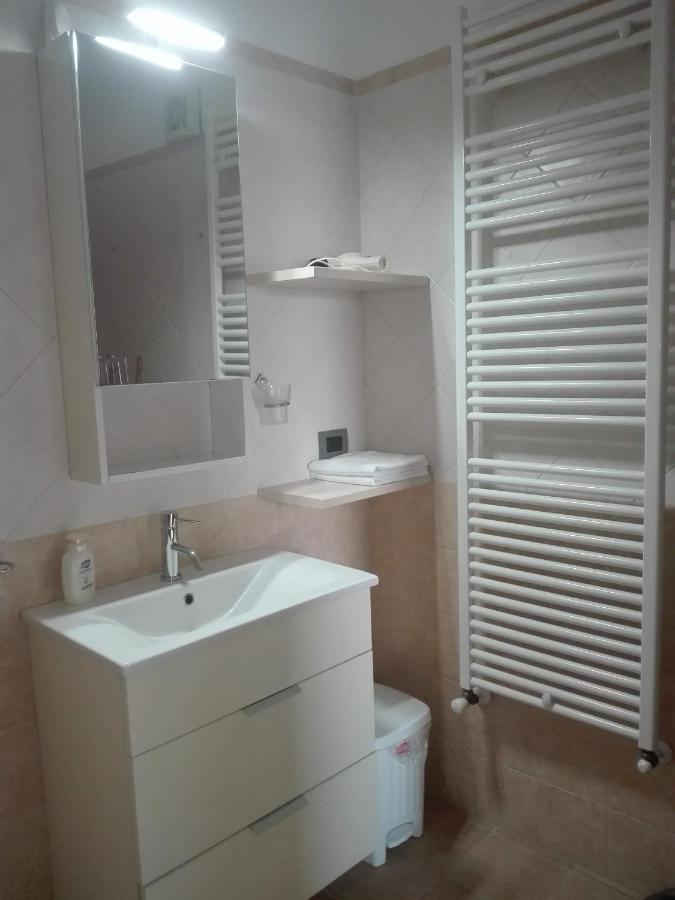 Villa Santoro Ai Tre Ulivi Con Piscina Privata Caiazzo Eksteriør bilde