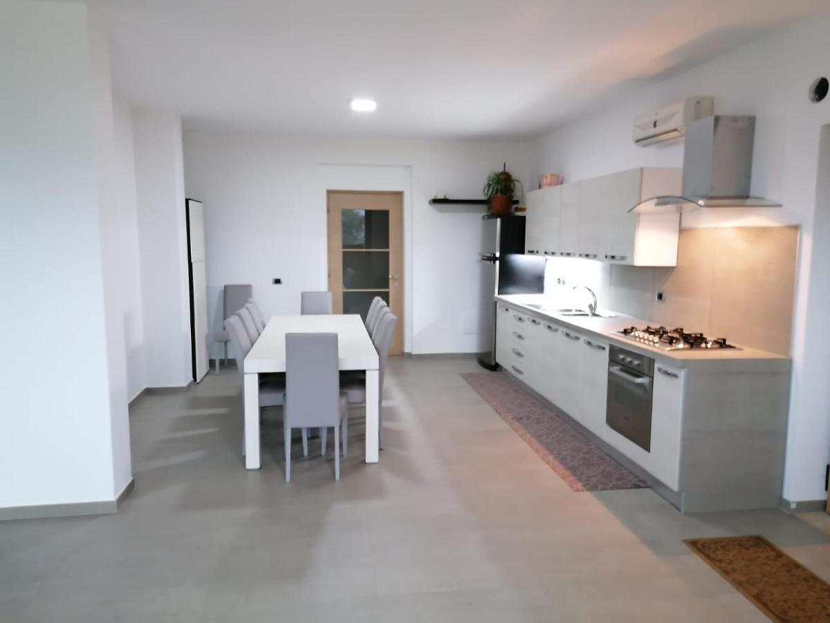 Villa Santoro Ai Tre Ulivi Con Piscina Privata Caiazzo Eksteriør bilde