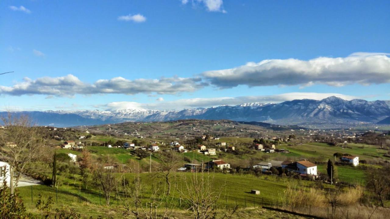 Villa Santoro Ai Tre Ulivi Con Piscina Privata Caiazzo Eksteriør bilde