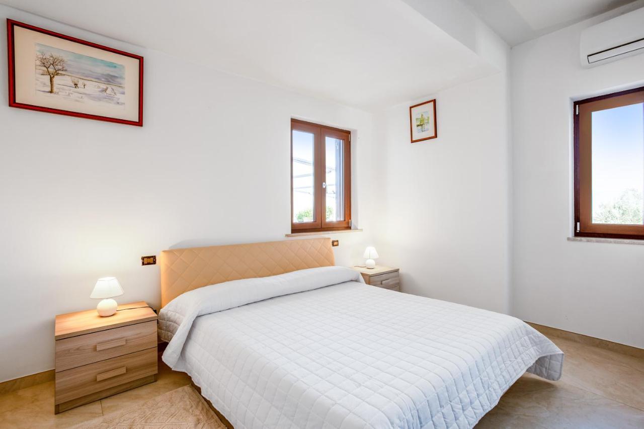 Villa Santoro Ai Tre Ulivi Con Piscina Privata Caiazzo Eksteriør bilde